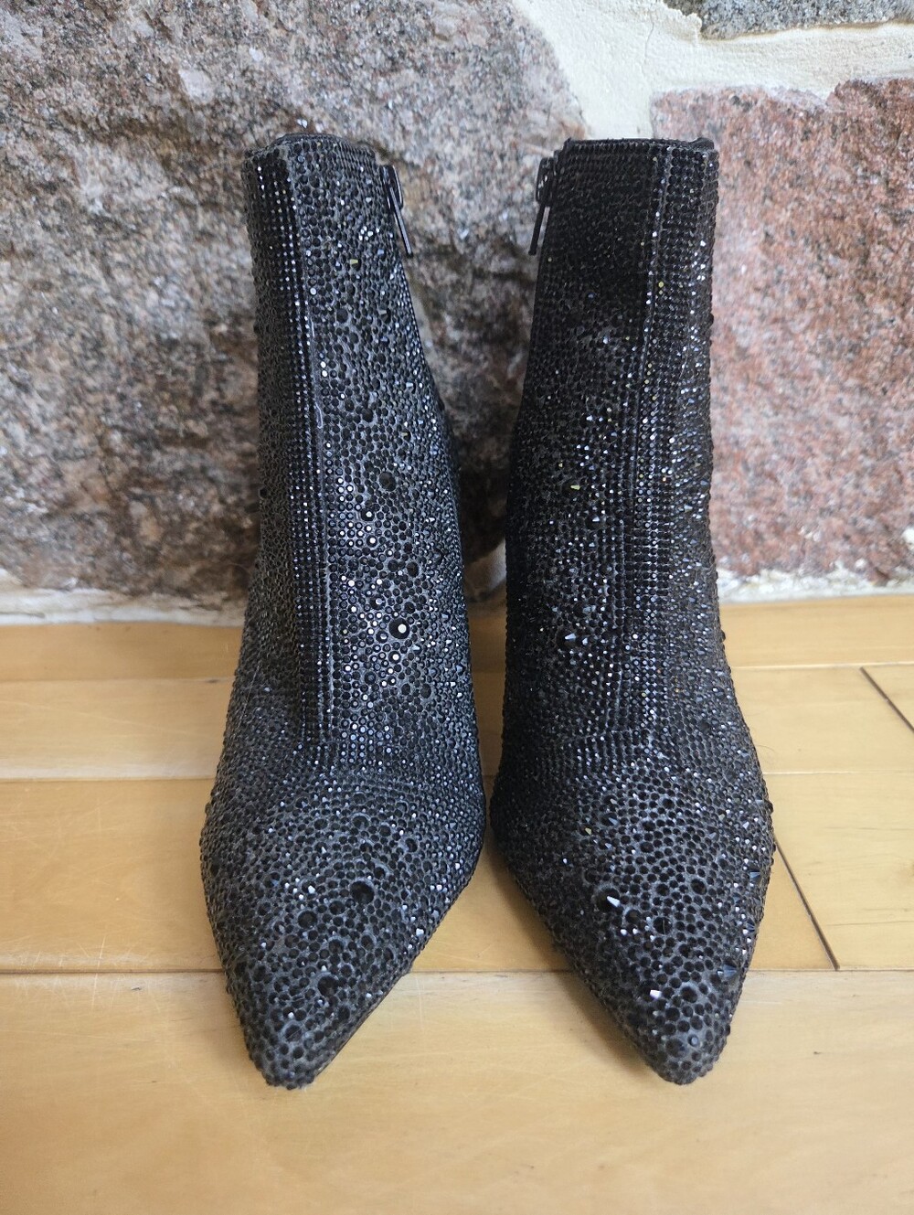 BETSEY Johnson Glitter Pointed-Toe Block Heel Ankle Boots 6.5M - Picture 3 of 9